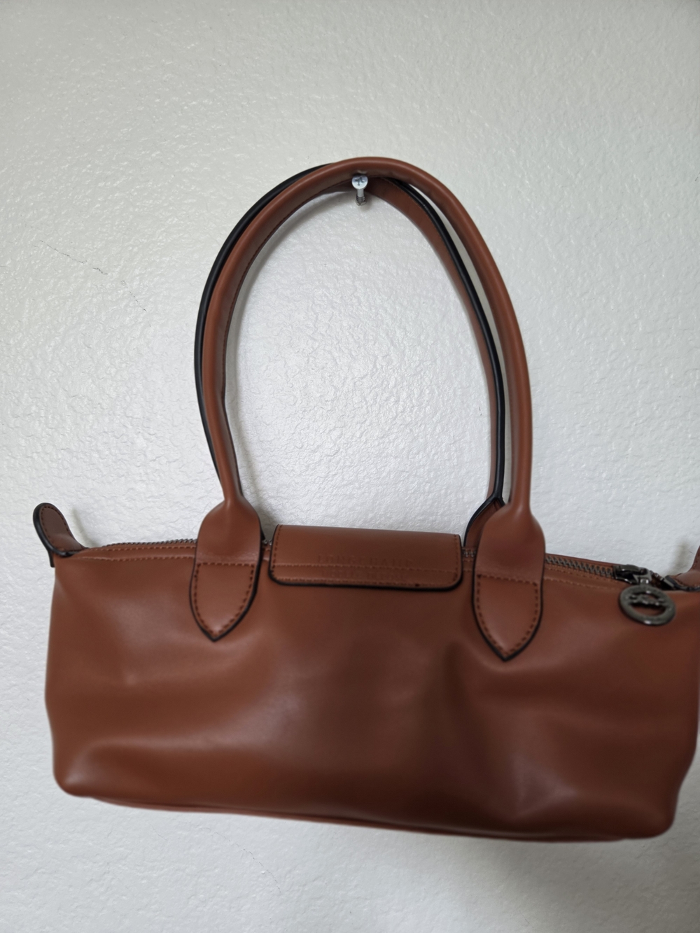 Longchamp Tan Leather Shoulder Bag - Picture 9 of 13